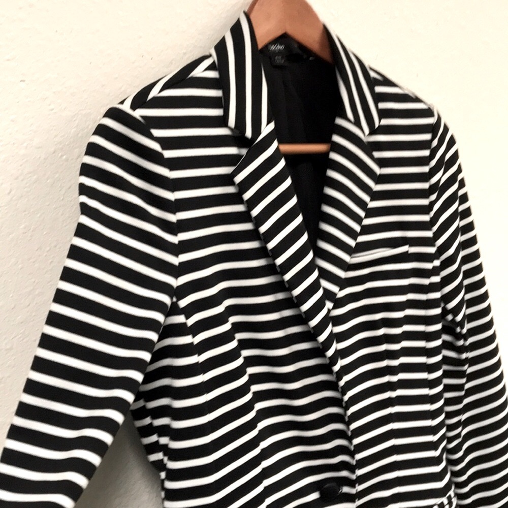 NWOT Mossimo Classic Black and White Striped Blazer, Size Medium